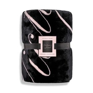 Victoria Secret Sherpa Blanket